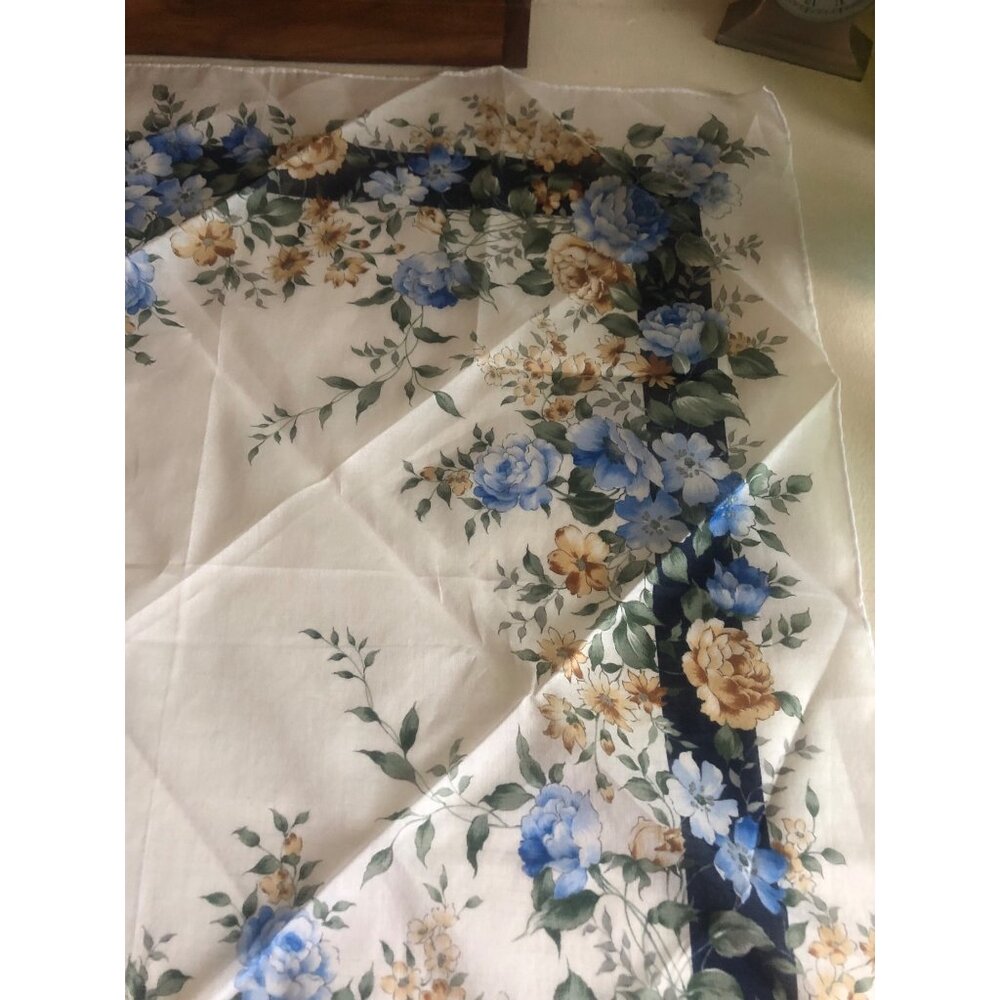 Vintage Yves Saint Laurent Small Floral Pattern Scarf / Handkerchief - Picture 6 of 7
